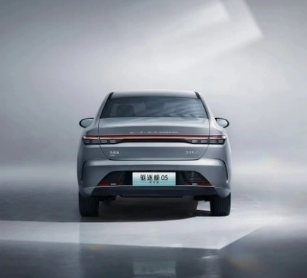 BYD Hybird Destiruer 05 Champion Edition Electric Car with Plug-in Hybrid Technology